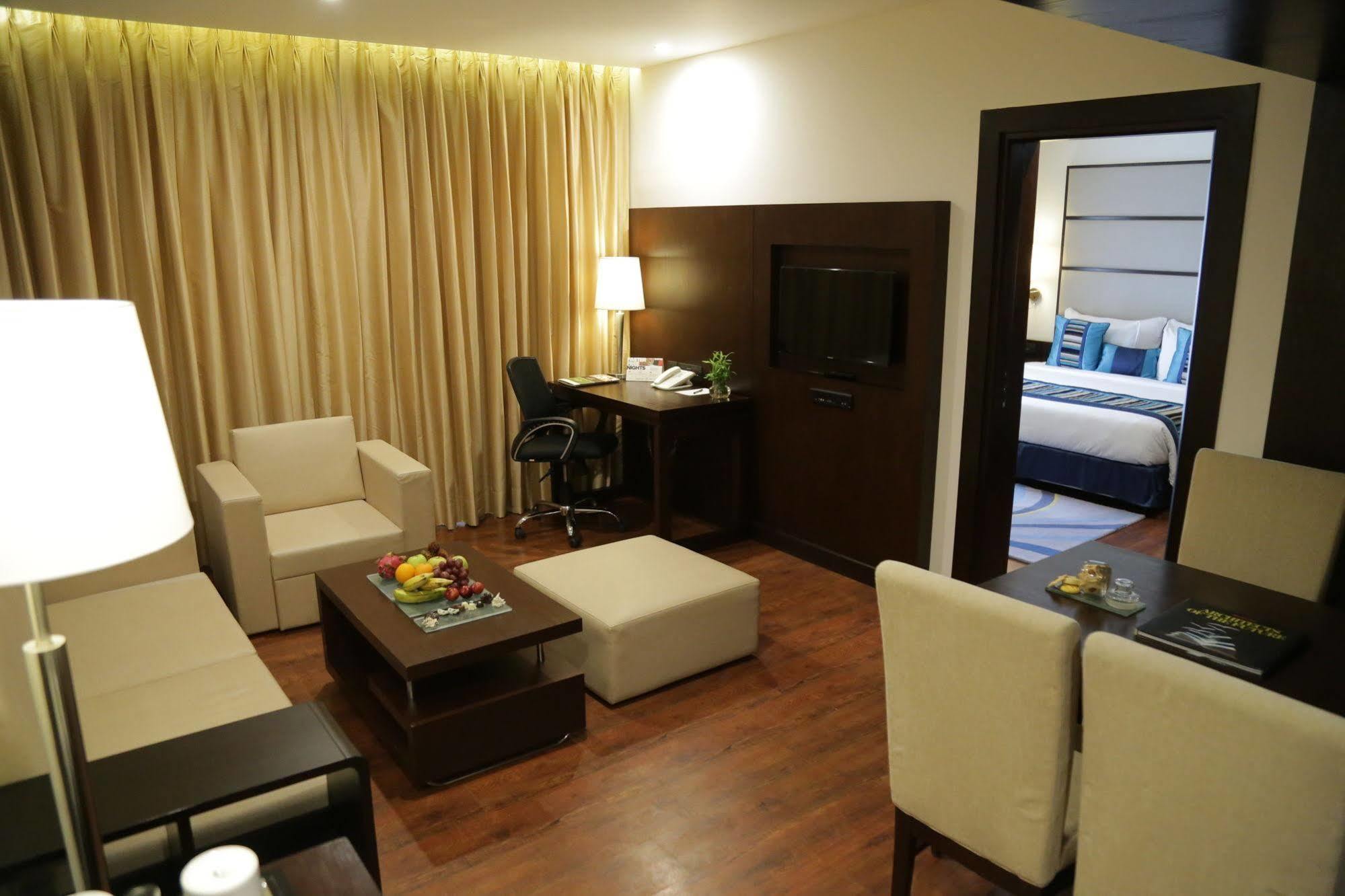 Country Inn & Suites By Radisson, Bhiwadi Eksteriør bilde